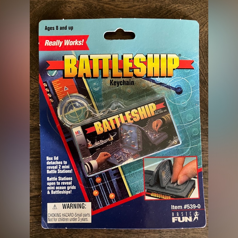 Battleship Game Keychain - Vintage basic fun